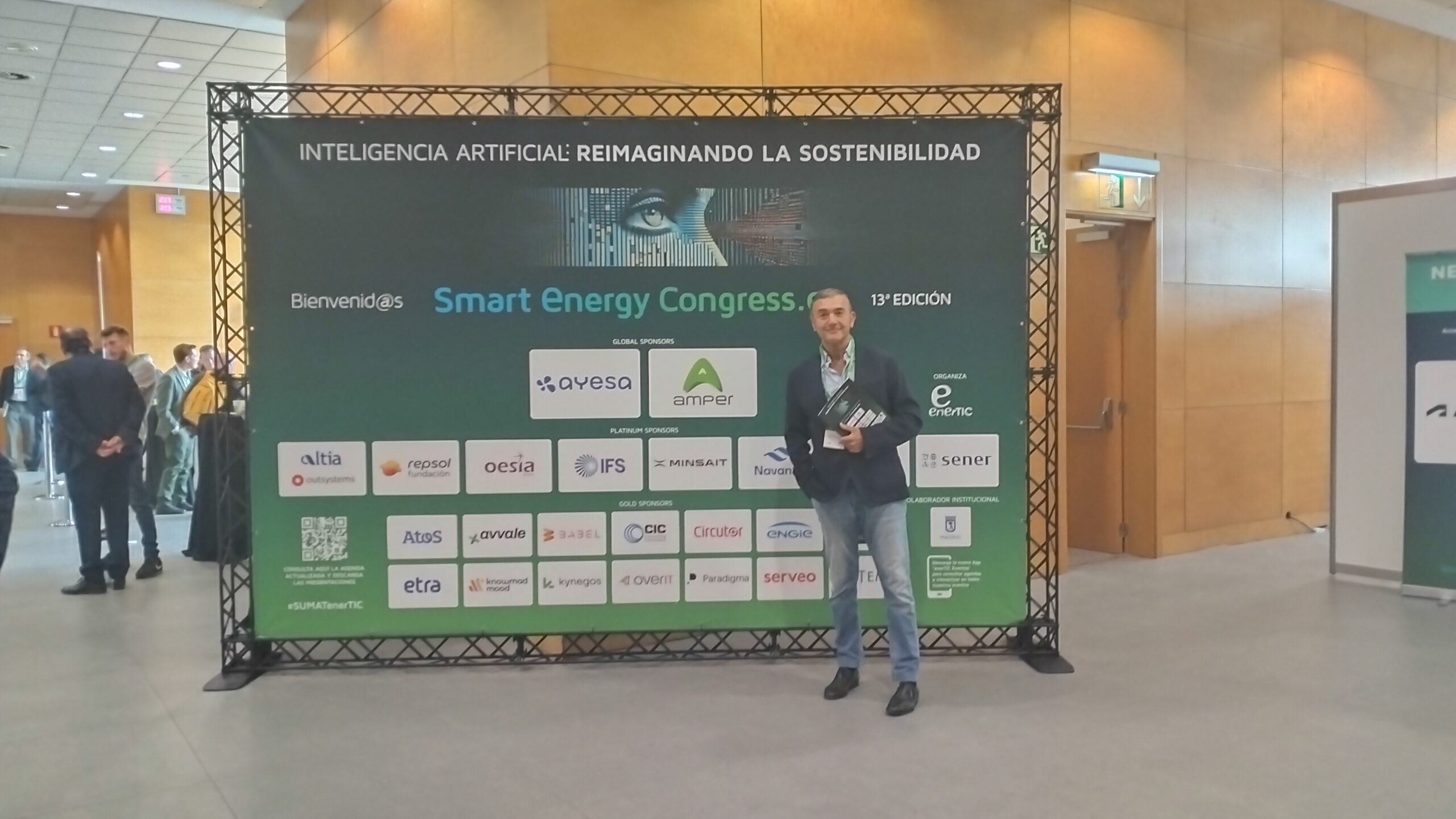 Visita de Anova a ENERTYCOG